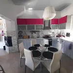 Isaias House * Archipoli